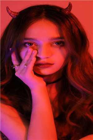 离婚如重生,她带着千亿资产飒爆了优秀文集