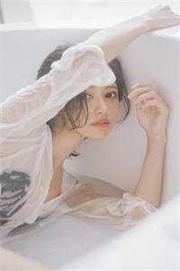 穿越后,我每天都在和前任复合完整文本